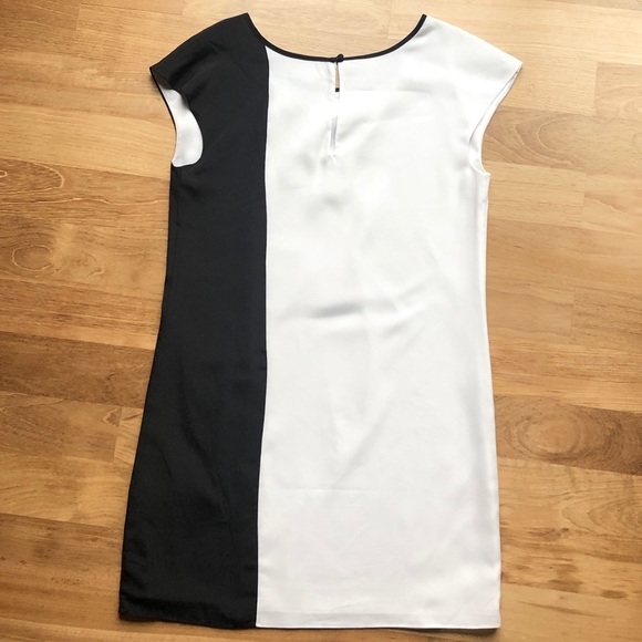 Express Color Block Mini Dress - Picture 2 of 4